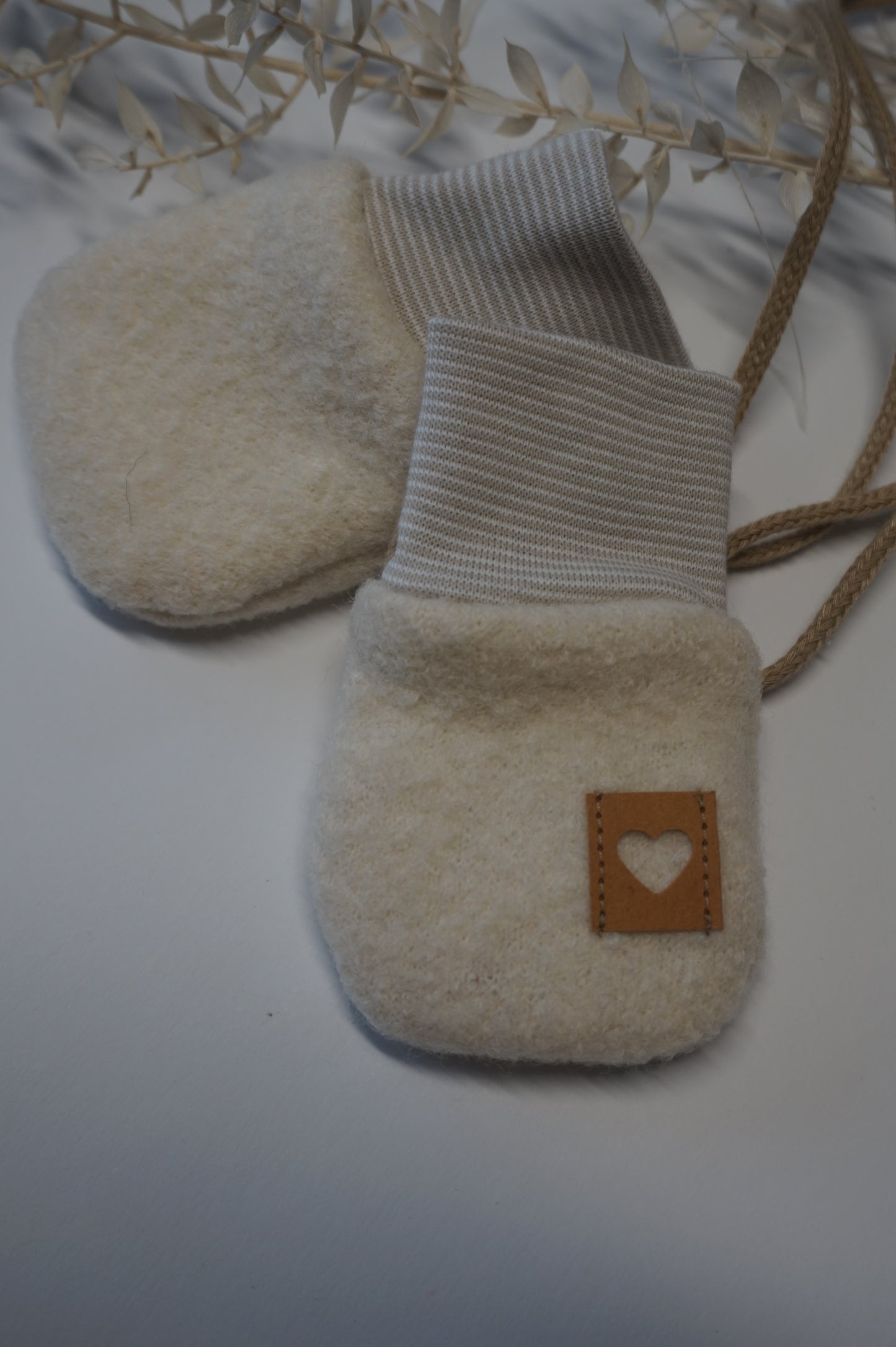 Kuschelige Wollwalk Baby Handschuhe/ Fäustlinge/ Cremeweiß/ 100% Wolle/ verschiedene Größen