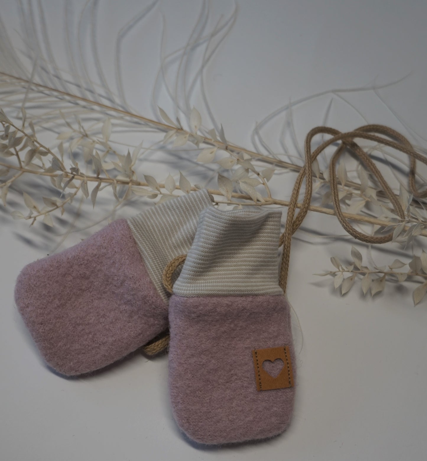 Kuschelige Wollwalk Baby Handschuhe/ Fäustlinge/ Altrosa/ 100% Wolle/ verschiedene Größen