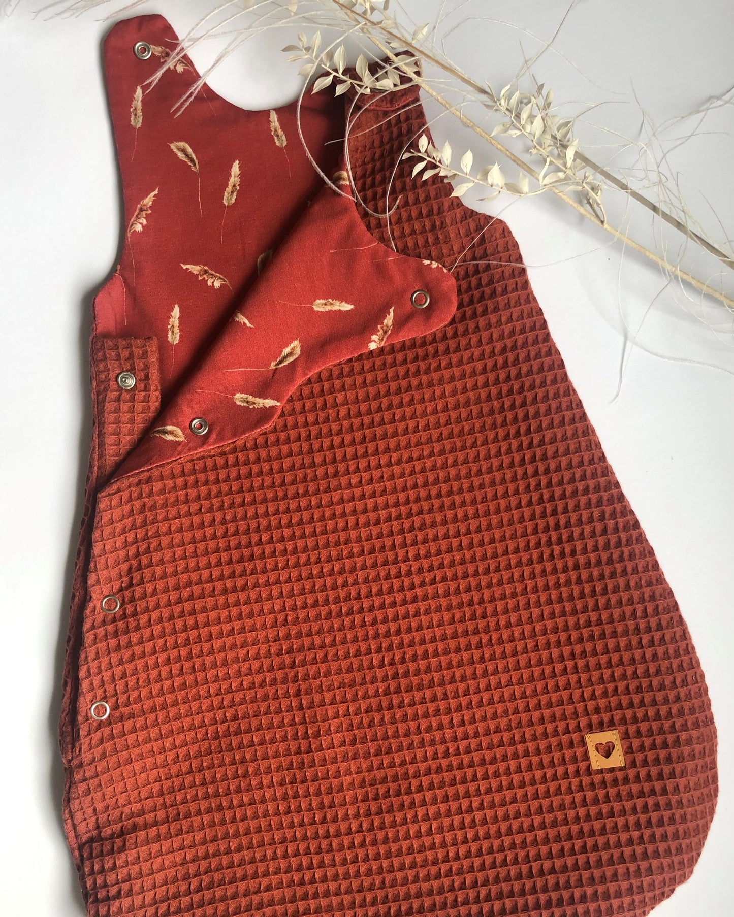 Baby Schlafsack Waffelpique Rost – Kuschelig & Bequem